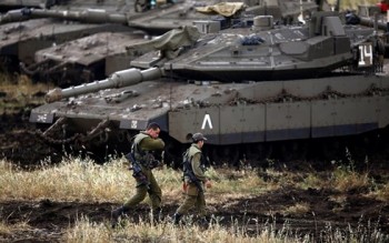 Iran nã rocket vào các mục tiêu Israel tại Cao nguyên Golan
