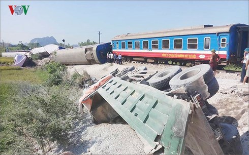 Tai nạn đường sắt: Ám ảnh đường ngang dân sinh chết chóc