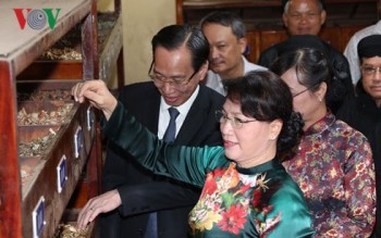 Chủ tịch Quốc hội Nguyễn Thị Kim Ngân chúc mừng Đại lễ Phật đản