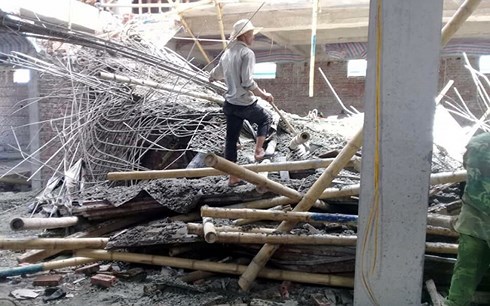 Nam Định: Sập giàn giáo công trình làm nhiều người thương vong