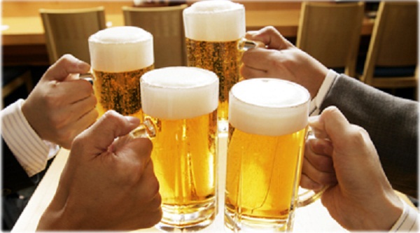 Gần 50% nam giới trưởng thành uống rượu bia ở mức nguy hại