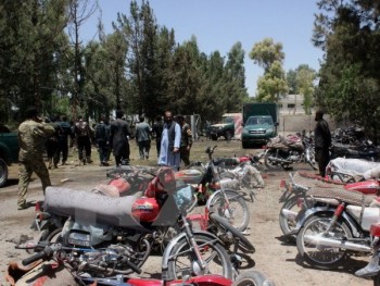 Nổ bom xe ở Afghanistan, khiến 70 người thương vong