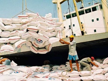 Cấm xuất khẩu gạo là hết sức vô lý