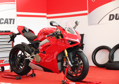 Ducati Panigale V4 S - siêu môtô giá gần 1 tỷ tại Việt Nam