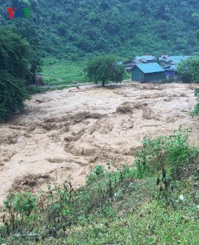 Nhiều tuyến đường ở Lào Cai, Lai Châu ách tắc hoàn toàn do mưa lũ