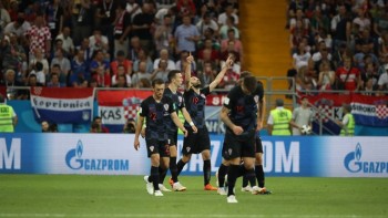Croatia toàn thắng, cứu Argentina khỏi cảnh 'đêm dài lắm mộng'