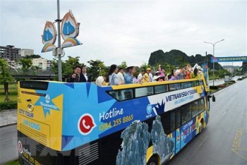Tỉnh Quảng Ninh đưa xe buýt 2 tầng vào phục vụ khách du lịch