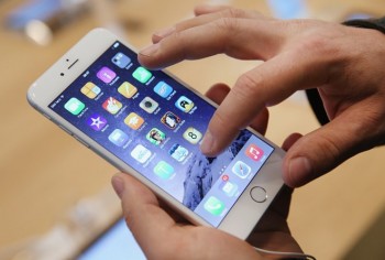 Apple đang rục rịch chuẩn bị các bước đi cho việc "khai tử" iPhone?