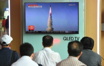 Quân đội Triều Tiên bất ngờ bắn thử một quả tên lửa đạn đạo