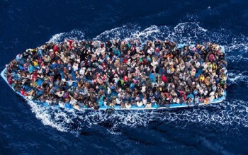 Séc từ chối tiếp nhận người di cư ngoài khơi Italy