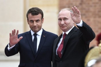 Tổng thống Putin: Đã đến lúc vượt qua khó khăn trong quan hệ với Pháp