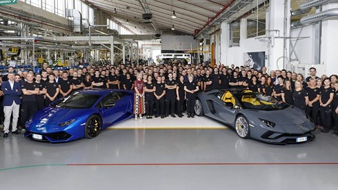 Lamborghini xuất xưởng 11.000 chiếc Huracan và 8.000 chiếc Aventador