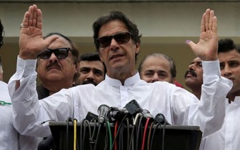 Huyền thoại cricket Imran Khan đắc cử Thủ tướng Pakistan