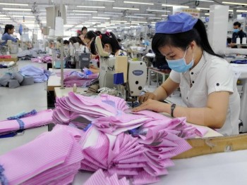 Kinh tế Việt Nam phục hồi sau "cơn choáng" từ hiệp ước TPP