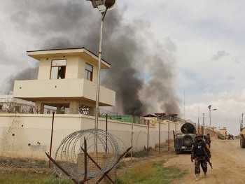 Afghanistan: Taliban chiếm tòa nhà và tấn công căn cứ quân sự