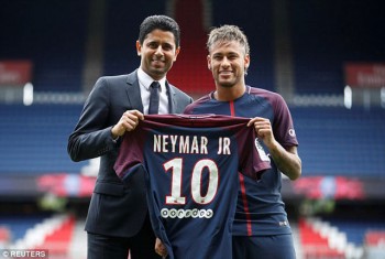Neymar xem xét kiện Barcelona vì… quỵt tiền