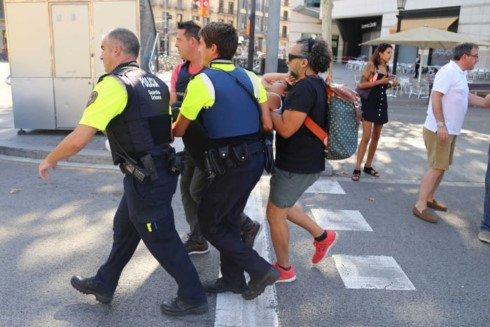 Cộng động quốc tế cực lực lên án vụ tấn công tại Barcelona