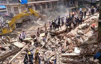 Sập nhà 5 tầng ở Ấn Độ làm 3 người thiệt mạng