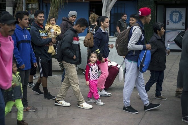 Brazil đóng cửa biên giới với Venezuela ngăn dòng người di cư