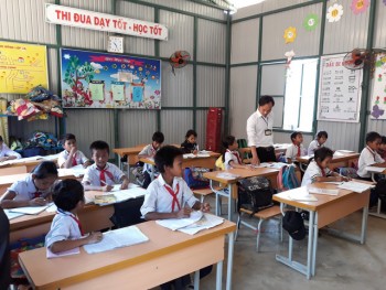 Quảng Ngãi: Thiếu giáo viên do cắt giảm hợp đồng lao động