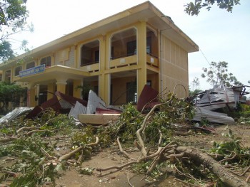 Quảng Bình: Nỗ lực khắc phục thiệt hại do bão để đảm bảo công tác giảng dạy