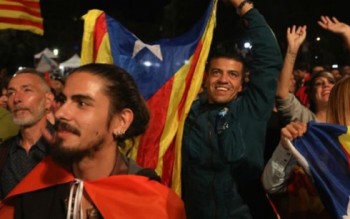 Tây Ban Nha: Đối đầu gay gắt giữa chính quyền và khu tự trị Catalan