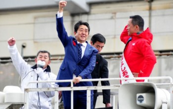 Tỷ lệ ủng hộ Nội các Nhật Bản tăng trước thềm bầu cử