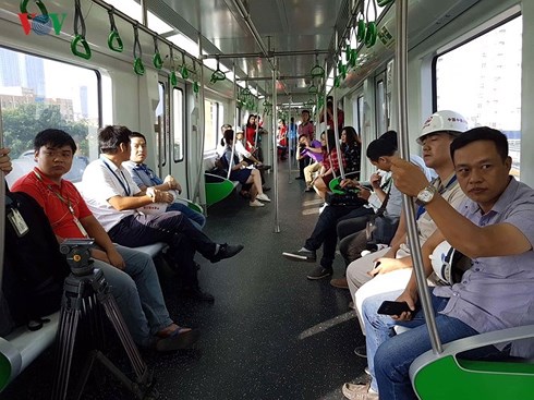 Gần 700 người vận hành 13km đường sắt Cát Linh-Hà Đông, nhiều hay ít?