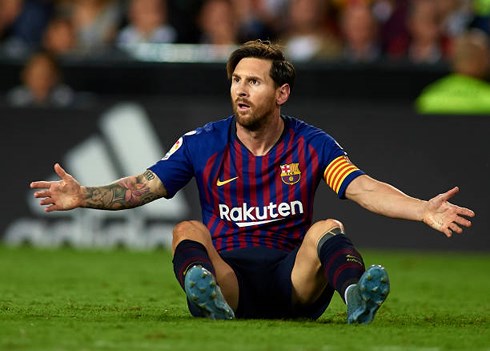 Lionel Messi “nổ súng”, Barca vẫn phải chia điểm trước Valencia
