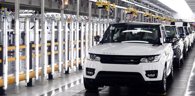 Doanh số sụt giảm, Jaguar Land Rover tạm ngừng sản xuất