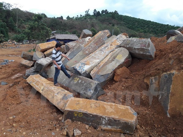 Đắk Nông tịch thu tang vật khai thác đá trái phép tại Gia Nghĩa