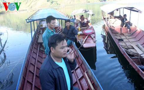 Lai Châu: Huy động hơn 200 người tìm nạn nhân mất tích trong lòng hồ