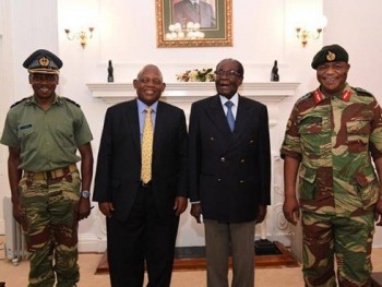 Bất chấp sức ép, Tổng thống Zimbabwe Mugabe không chịu từ chức