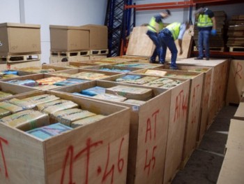 Cảnh sát Tây Ban Nha triệt phá vụ buôn lậu thuốc lá lớn nhất châu Âu