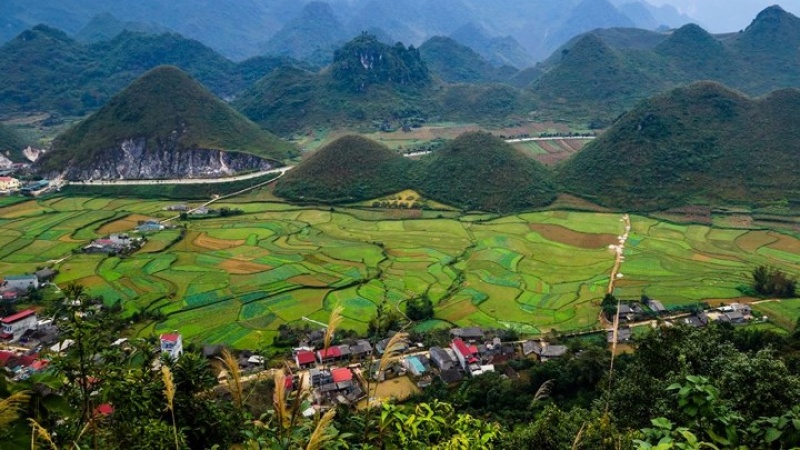 Tour xe máy khám phá thiên nhiên và văn hóa Việt Nam
