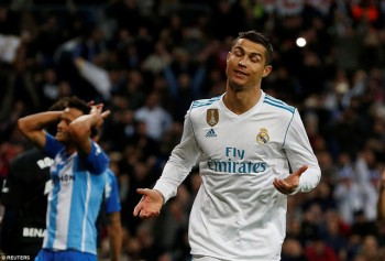 C.Ronaldo “giải vận đen”, Real Madrid may mắn chiến thắng Malaga