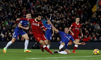 Liverpool đánh rơi chiến thắng trước Chelsea