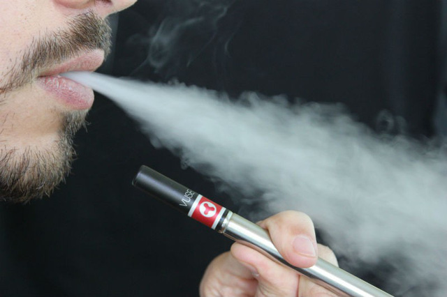 Chất độc nguy hiểm trong thuốc lá điện tử tác động lên cơ thể như thế nào?