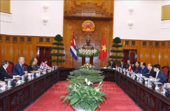 Thủ tướng Nguyễn Xuân Phúc hội kiến Chủ tịch Cuba