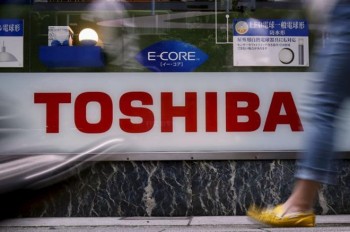 Hãng điện tử Toshiba đối mặt với các khoản lỗ lên đến hàng tỷ USD