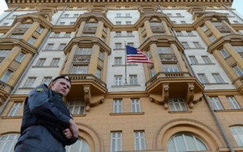 Mỹ trục xuất 35 nhà ngoại giao Nga