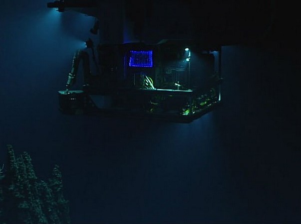 Trung Quốc thử nghiệm thiết bị lặn không người lái sâu 10.000m