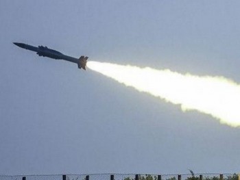 Ấn Độ thử thành công tên lửa Akash có trang bị đầu dò tần số vô tuyến