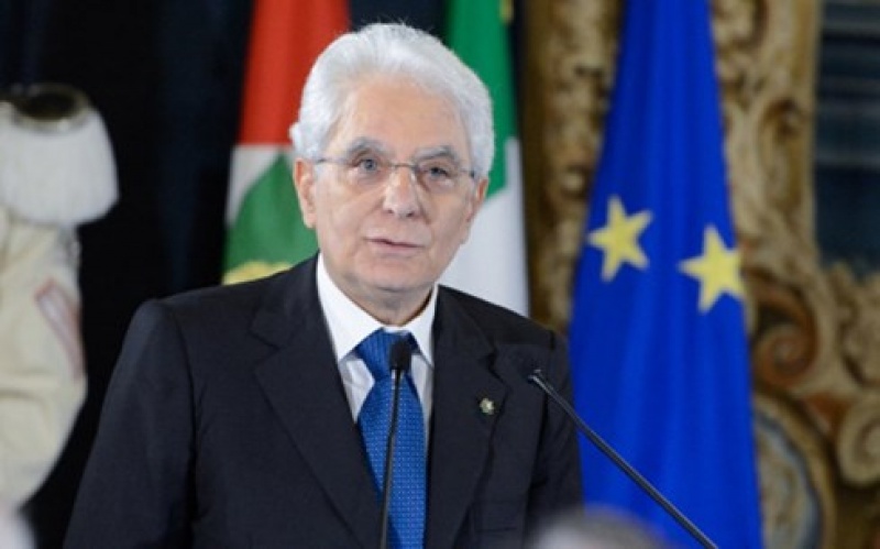 Italy giải tán Quôc hội chuẩn bị cho tổng tuyển cử