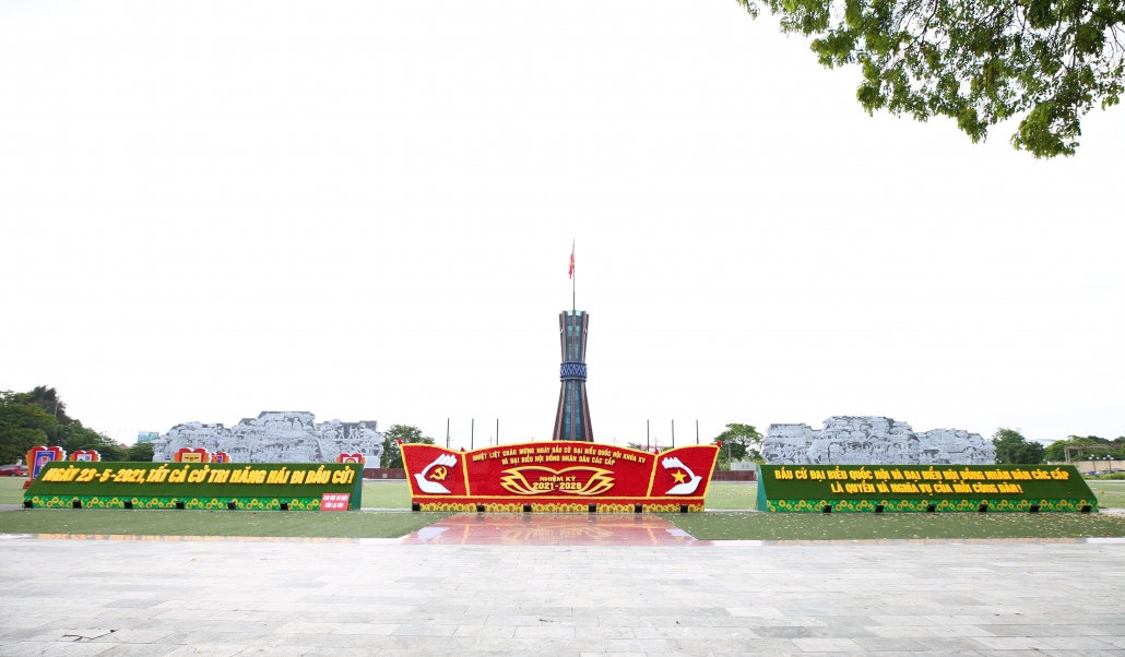 Thái Nguyên rực rỡ cờ hoa, biểu ngữ hướng về ngày hội lớn