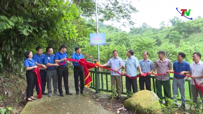 Phu Binh District Labor Confederation supports new rural projects and house construction