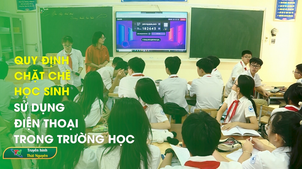 Quy định chặt chẽ học sinh sử dụng điện thoại trong trường học | Bản tin Trong nước quốc tế ngày 11/10/2024