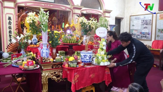 Thai Nguyen News 10/4/2025 - Solemn Hung Kings Commemoration Ceremony at Hung Vuong Communal House, Thai Nguyen City