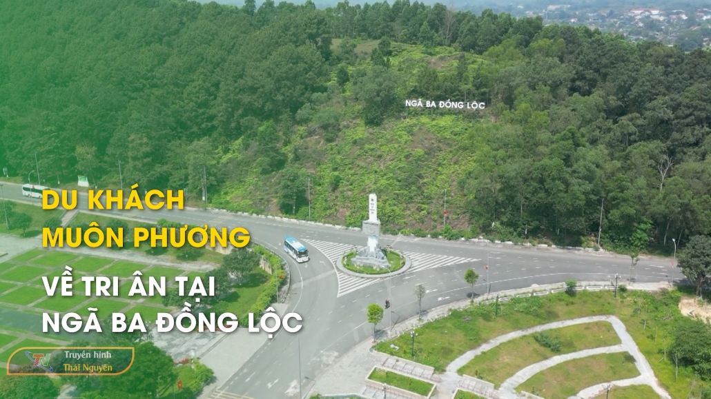 Du khách muôn phương về tri ân tại Ngã ba Đồng Lộc