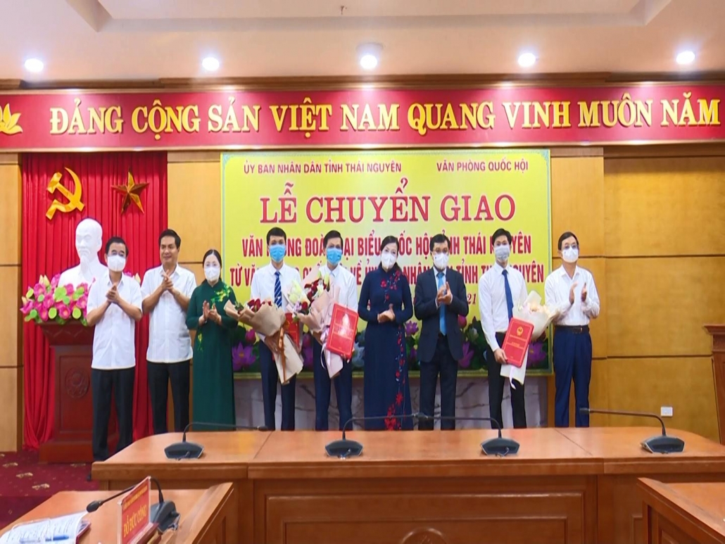 Chuyển giao Văn phòng Đoàn đại biểu Quốc hội tỉnh về UBND tỉnh Thái Nguyên